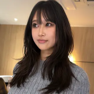 セミロング 岸本 理希のヘアスタイル