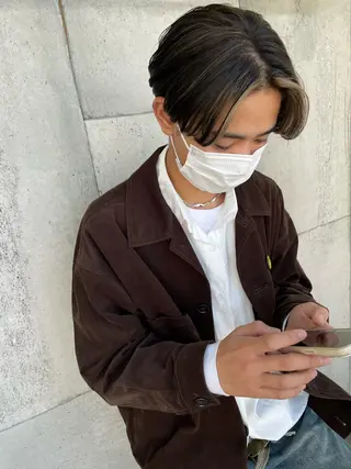 ショート カラー 大内 志穂のヘアスタイル