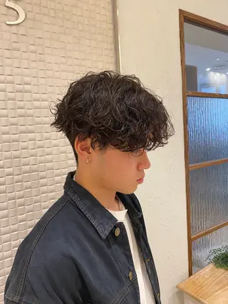 ミディアム カラー パーマ メンズ 新宿メンズパーマ ヨモギダのヘアスタイル
