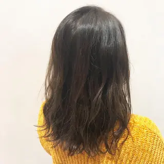 セミロング カラー 松永 果菜のヘアスタイル
