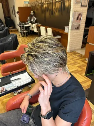 カラー メンズ 藤原 剛のヘアスタイル