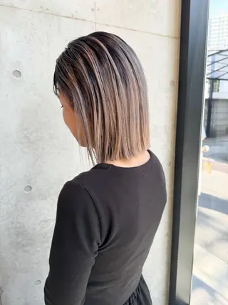 ショート カラー ヘアアレンジ ミニボブ/ブリーチ 🌈MISATOのヘアスタイル