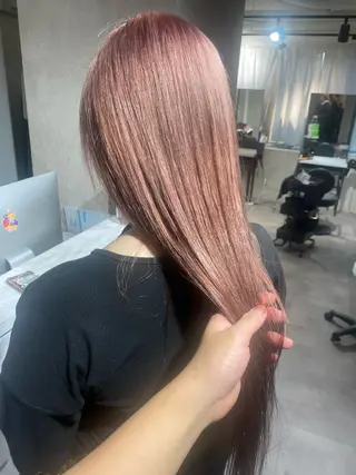 カラー Seleneコウキ ブリーチ/ハイトーンのヘアスタイル