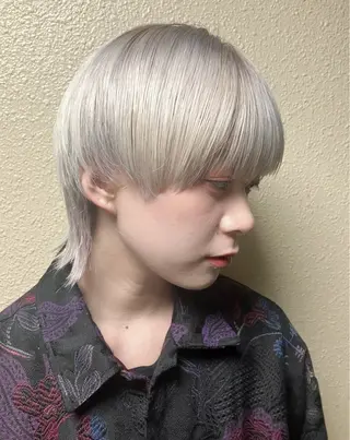 ショート moriofromlondon原宿本店所属・fumikaブリーチ /ウルフのヘアスタイル