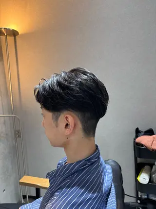 メンズ 心斎橋シャドウパーマ メンズウルフ高森蓮のヘアスタイル