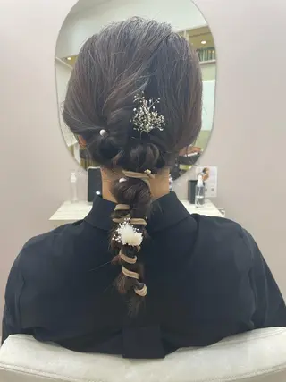 セミロング ヘアアレンジ a moment所属・山本 果歩のヘアスタイル
