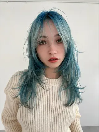 ロング カラー レイヤー/ハッシュ/ ウルフ/透明感カラーのヘアスタイル