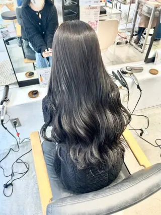 ロング カラー 河合 萌のヘアスタイル