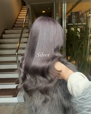 カラー 🖤ROSEL／ KUREA🖤のヘアスタイル