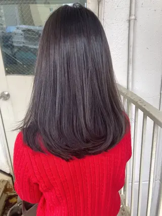 ミディアム roka ノゾミのヘアスタイル