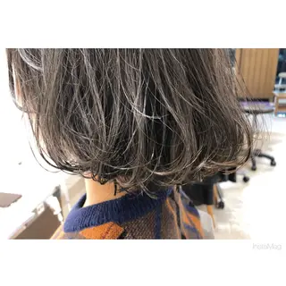 ミディアム カラー 岩間 香純のヘアスタイル
