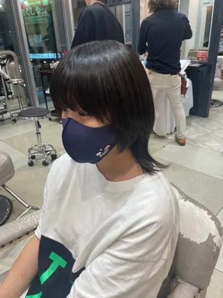 ミディアム パーマ 立川・くびれミディ 旬なデザインカラーのヘアスタイル