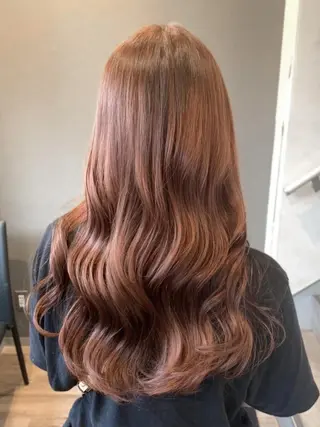 ロング カラー 尾森紳哉💎透明感/ デザインカラーのヘアスタイル