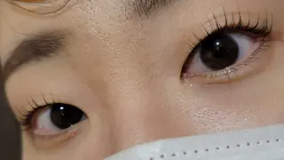 マツエク・マツパ 💜bora .のネイルデザイン