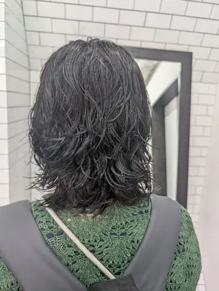 ミディアム パーマ 紙屋町 legare 🌈山村 麻美のヘアスタイル