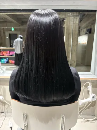 セミロング 玉置 七海のヘアスタイル