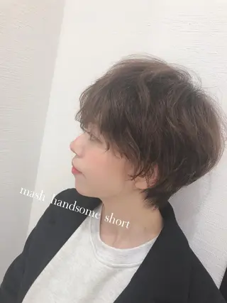 ショート 岸川 恭子のヘアスタイル