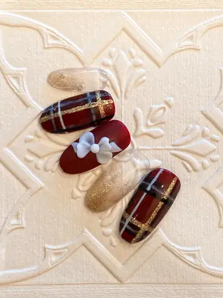 ネイル ネイル ティアラのネイルデザイン