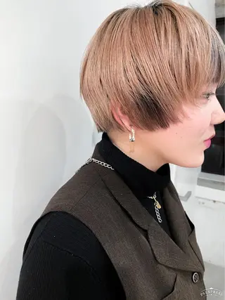 ショート nuu所属・💜ショート💜 ウルフ、ボブ二色亜美のヘアスタイル
