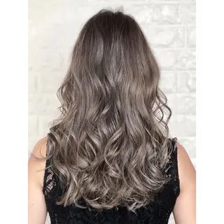 セミロング カラー KIZU 髪質改善 オカルト怪談のヘアスタイル