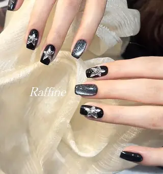 ネイル RAFFINE haru🦋🩵のネイルデザイン