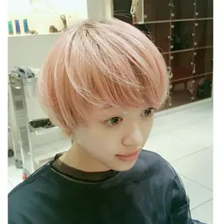 ショート カラー ショートヘア💫 ハイトーン西田拓馬のヘアスタイル