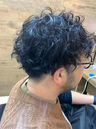 ショート パーマ メンズ coupe ciseauxのヘアスタイル