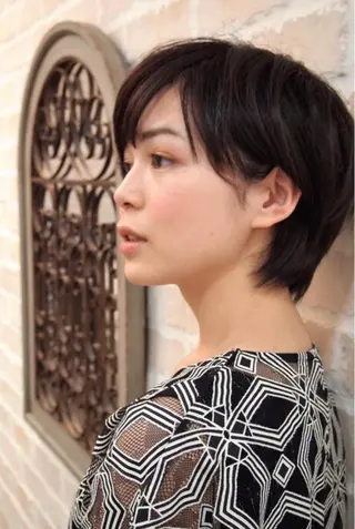 ショート 田辺 直子のヘアスタイル