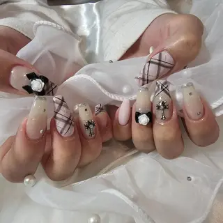 ロング ミーネイル心斎橋 ☆NATSUKI☆のネイルデザイン