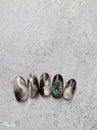 ネイル nail atelier new moon所属・森 貴子のネイルデザイン