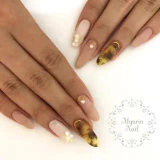 ネイル Sympa 𝓜iwako🐰ᩚのネイルデザイン