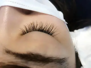 マツエク・マツパ MELIAnail&eyelash所属・角屋 ひとみのマツエク・マツパデザイン