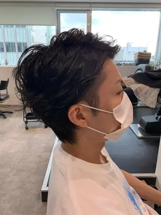 メンズ ヨシミ カズヤのヘアスタイル