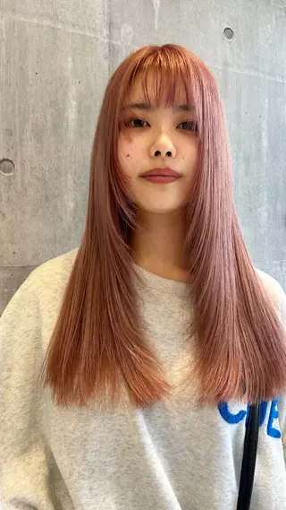 ロング ハイトーンカラー✨️ Amiのヘアスタイル
