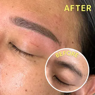 アイブロウ HAIR&MAKE POSH 日暮里のネイルデザイン