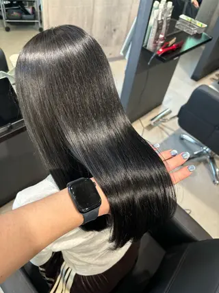 セミロング カラー _white【京橋店】所属・_WHITE / KENTOのヘアスタイル