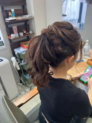 セミロング ヘアアレンジ 山室 敬義のヘアスタイル
