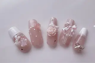 ネイル Nail R🌷 AKARI恵比寿のネイルデザイン
