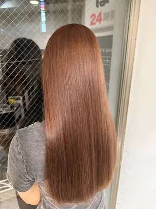 ロング カラー WELLY  TOKYO所属・🌈レイヤーカット/ ハイトーン🌈タクマのヘアスタイル