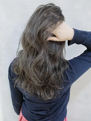 セミロング カラー MOU namba ムウナンバのヘアスタイル