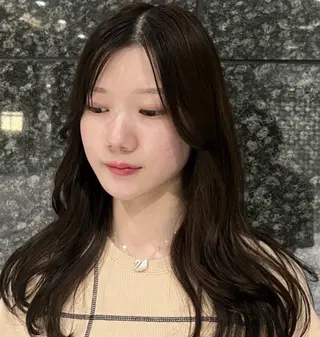 ロング カラー 透明感カラー/ くびれヘア/ユウユのヘアスタイル