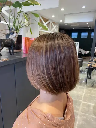 ショート カラー 柴田 枝利子のヘアスタイル