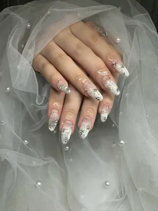 ネイル Moana所属・宮崎 美涼のネイルデザイン