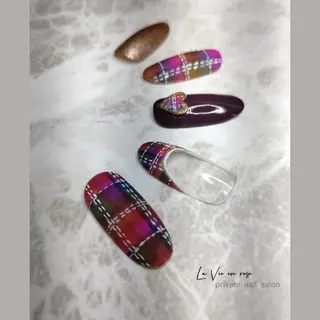 ネイル ラヴィアン ローズのネイルデザイン