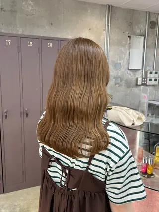 ロング カラー era所属・azumi/ボブ/暖 色/オリーブ/縮毛のヘアスタイル