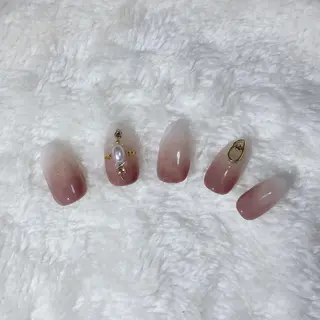 ネイル マツエク・マツパ 📍鶴橋 muniのネイルデザイン