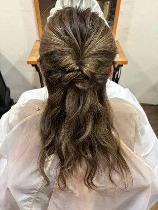 ロング 牧 藍歌のヘアスタイル