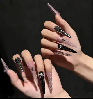 ネイル iNEKO所属・Lee Leeのネイルデザイン