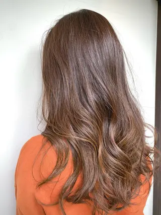 セミロング カラー reFREO所属・ダメージレスカラー 髪質改善reFREOのヘアスタイル