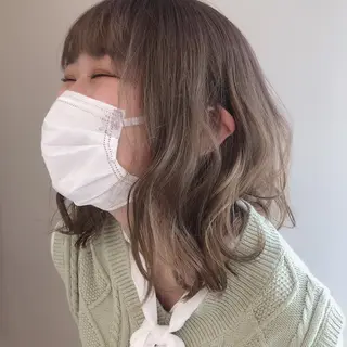 セミロング カラー 似合わせ.ﾍｱｾｯﾄ 得意🌹井上美沙のヘアスタイル